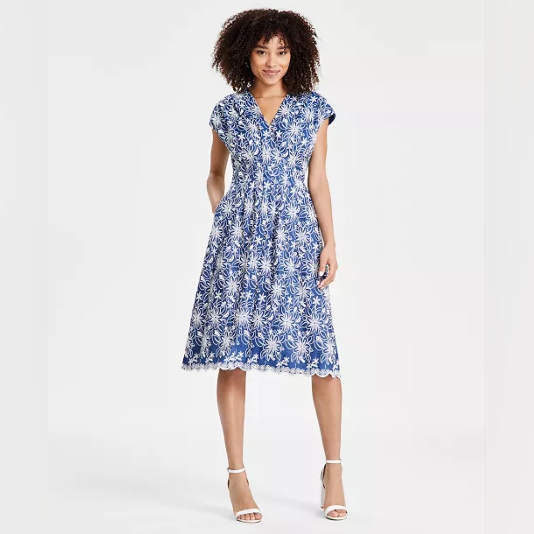 Womens Clothing 717